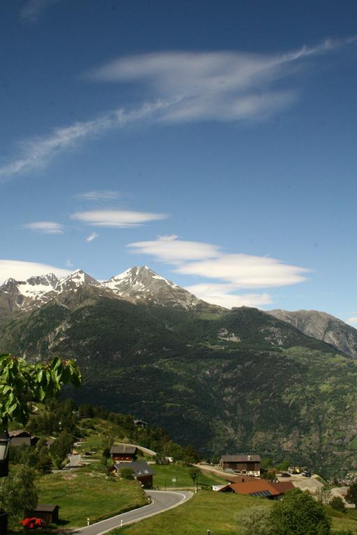 Hotel Alpenblick Zeneggen Room photo