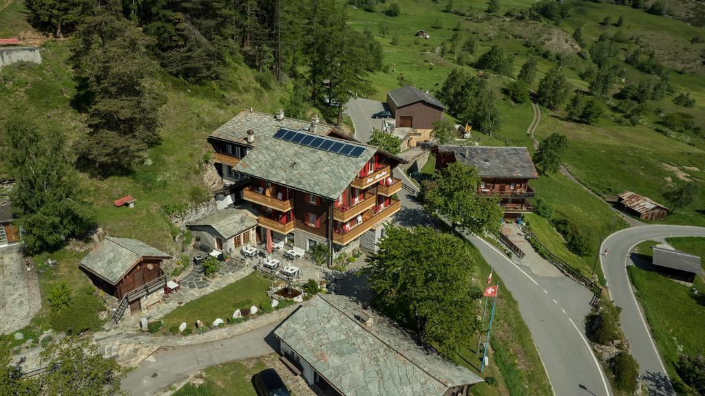 Hotel Alpenblick Zeneggen Exterior photo