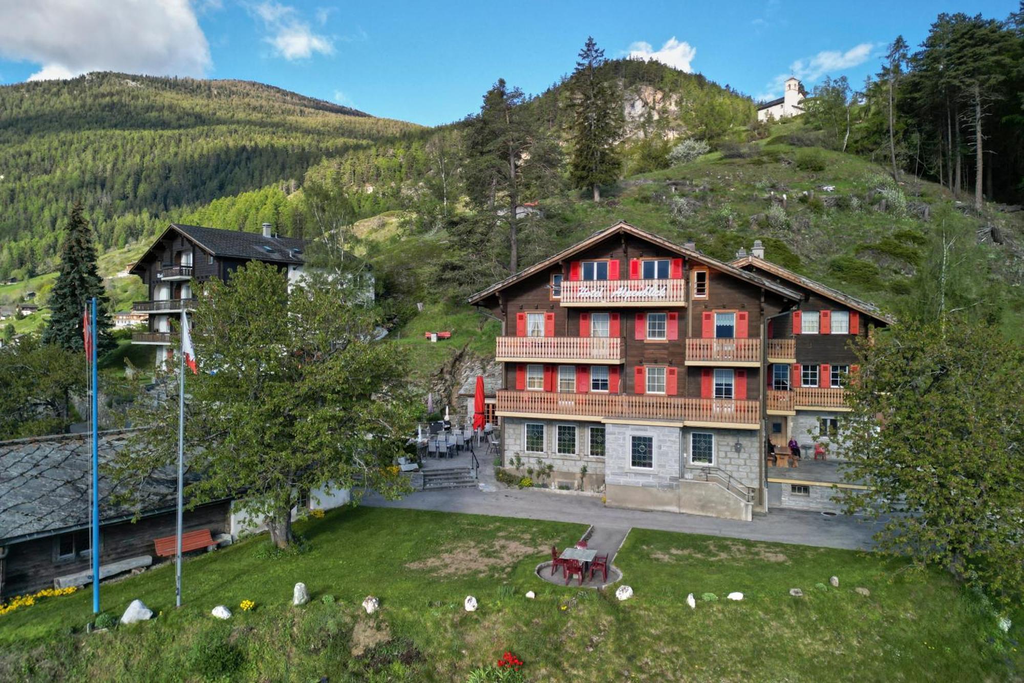 Hotel Alpenblick Zeneggen Exterior photo