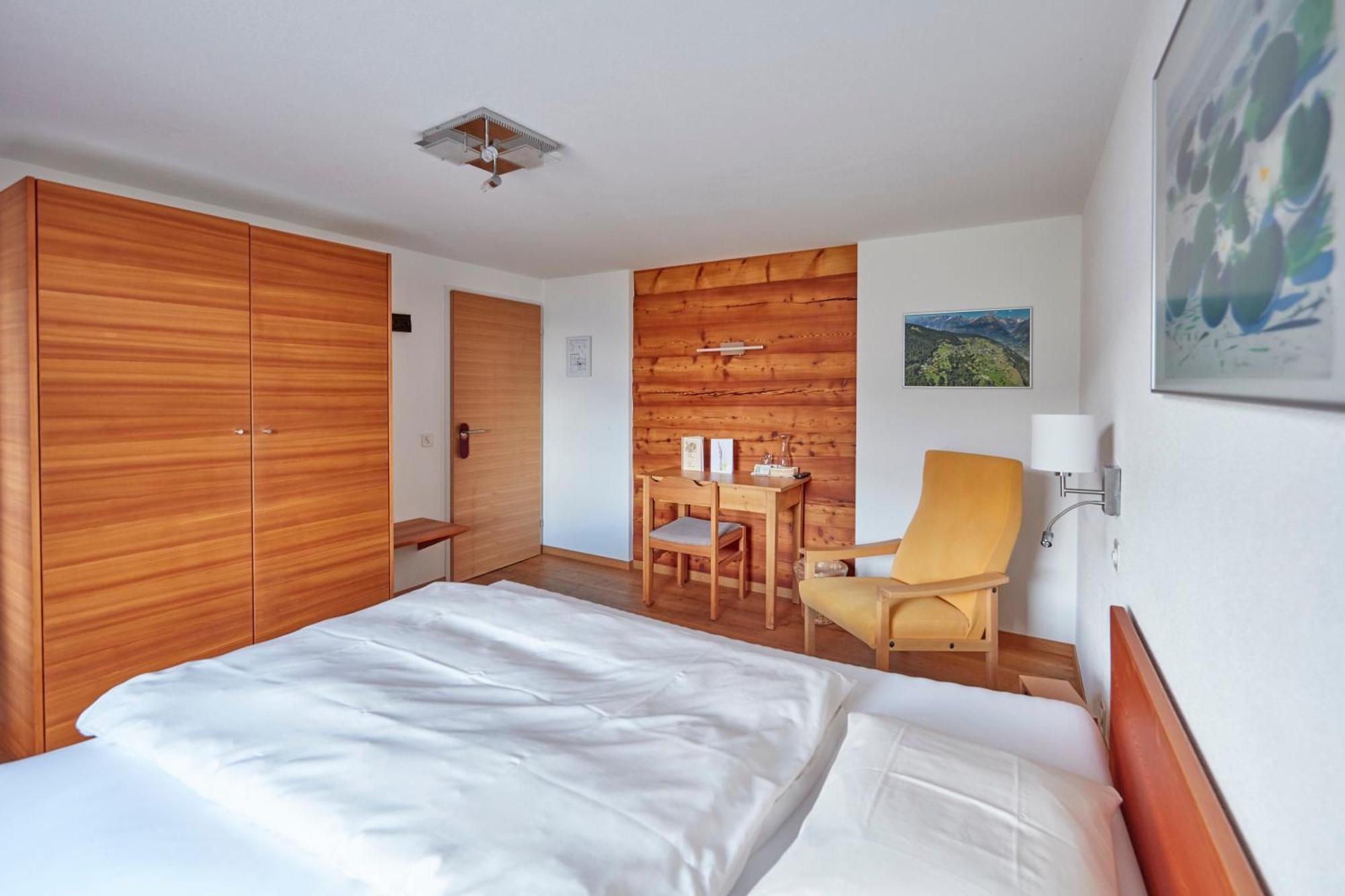 Hotel Alpenblick Zeneggen Exterior photo