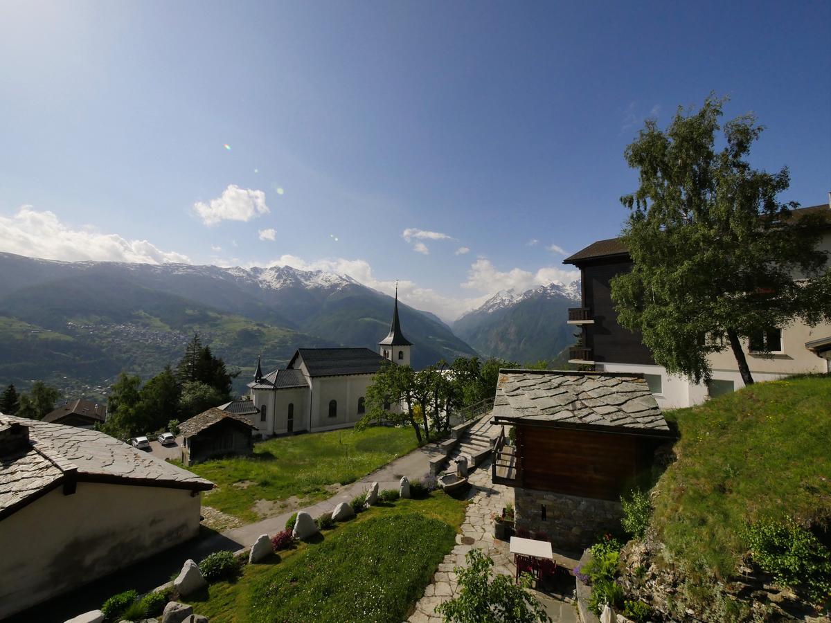 Hotel Alpenblick Zeneggen Exterior photo