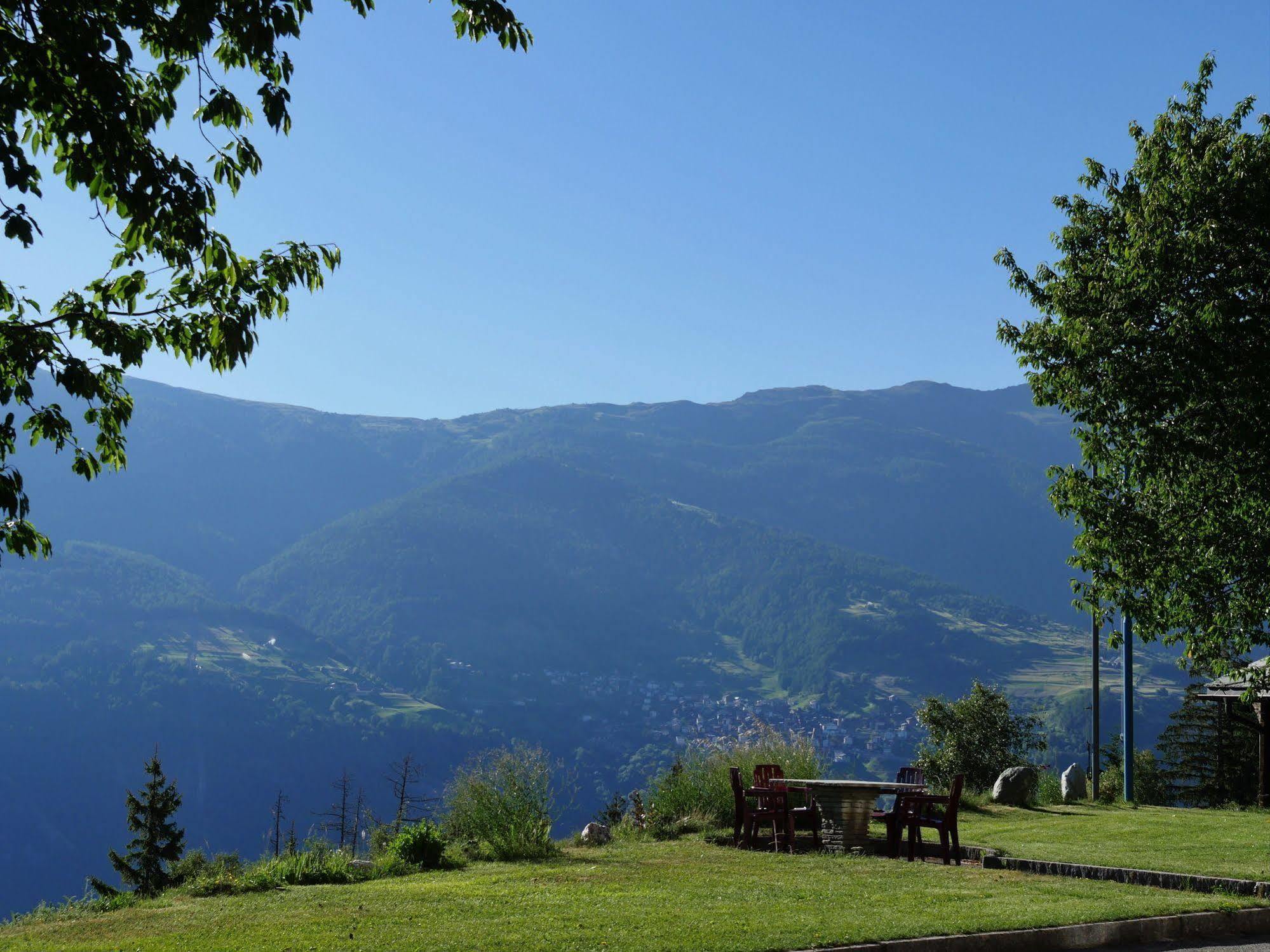 Hotel Alpenblick Zeneggen Exterior photo